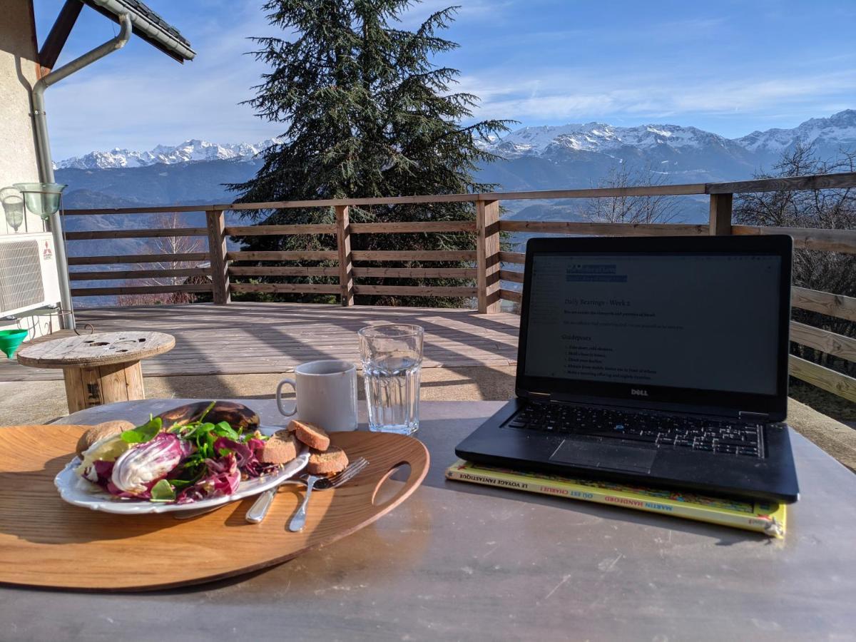 Maison Familiale En Montagne Avec Vue Merveilleuse Sur Le Massif De Belledonne Saint-Bernard  Exteriör bild