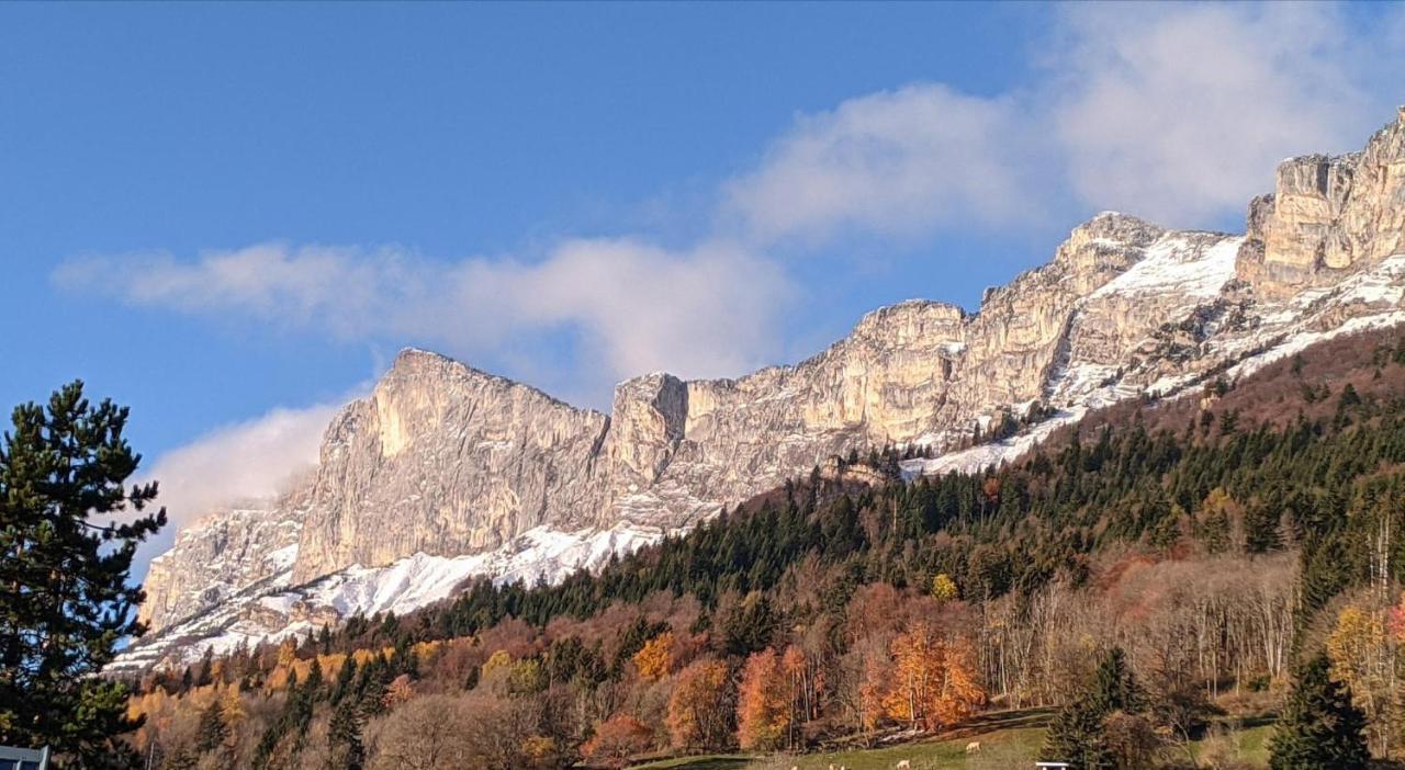 Maison Familiale En Montagne Avec Vue Merveilleuse Sur Le Massif De Belledonne Saint-Bernard  Exteriör bild